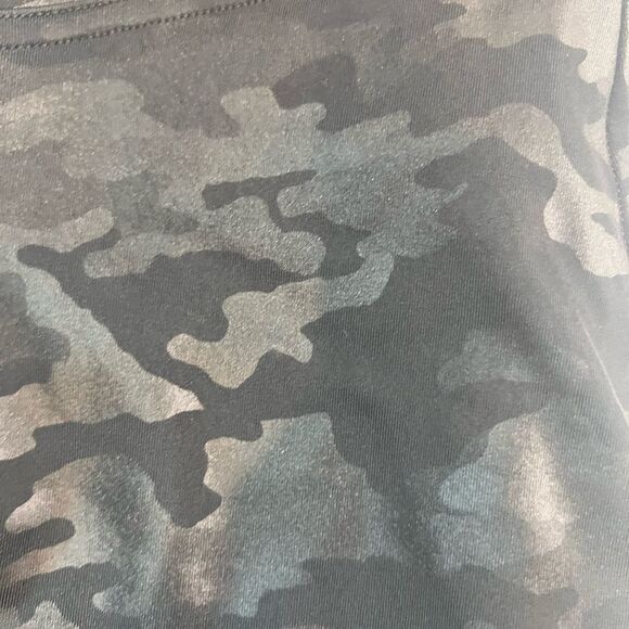 SPANX faux leather Camo leggings black / grey medium Petite - Picture 3 of 6